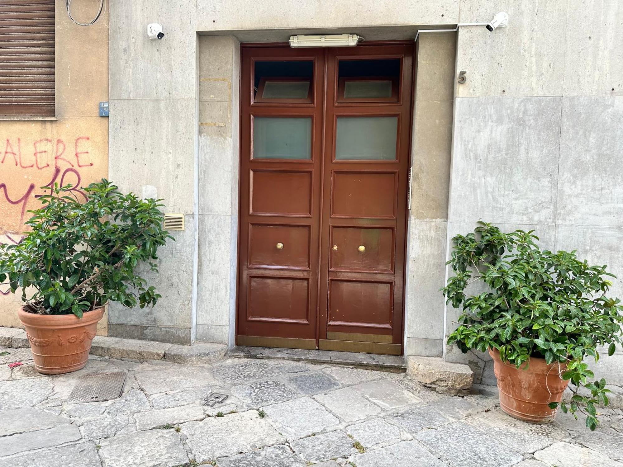 Merlo5 Palermo Bagian luar foto